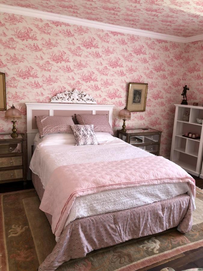Les Deux Colombiers Bed & Breakfast Chapdeuil ภายนอก รูปภาพ